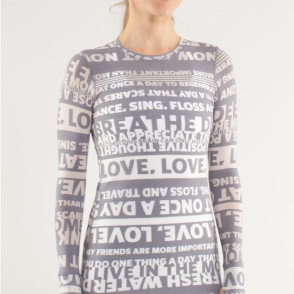 Lululemon Discover Manifesto Long Sleeve Tee
Fossil